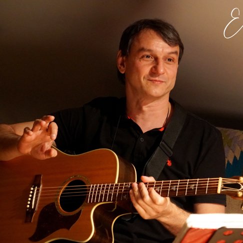 Andrei Păunescu подбор песен на гитаре