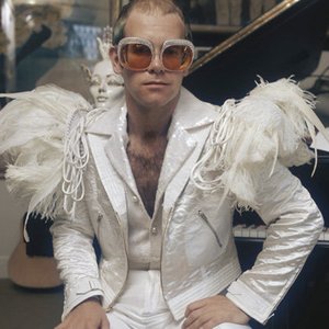 Elton John подбор песен на гитаре
