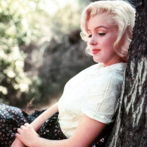 Marilyn Monroe подбор песен на гитаре